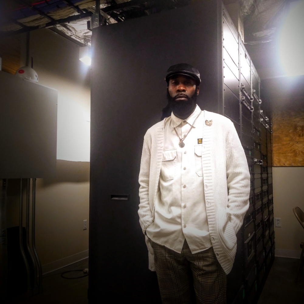 Meet your Posher, Samuel